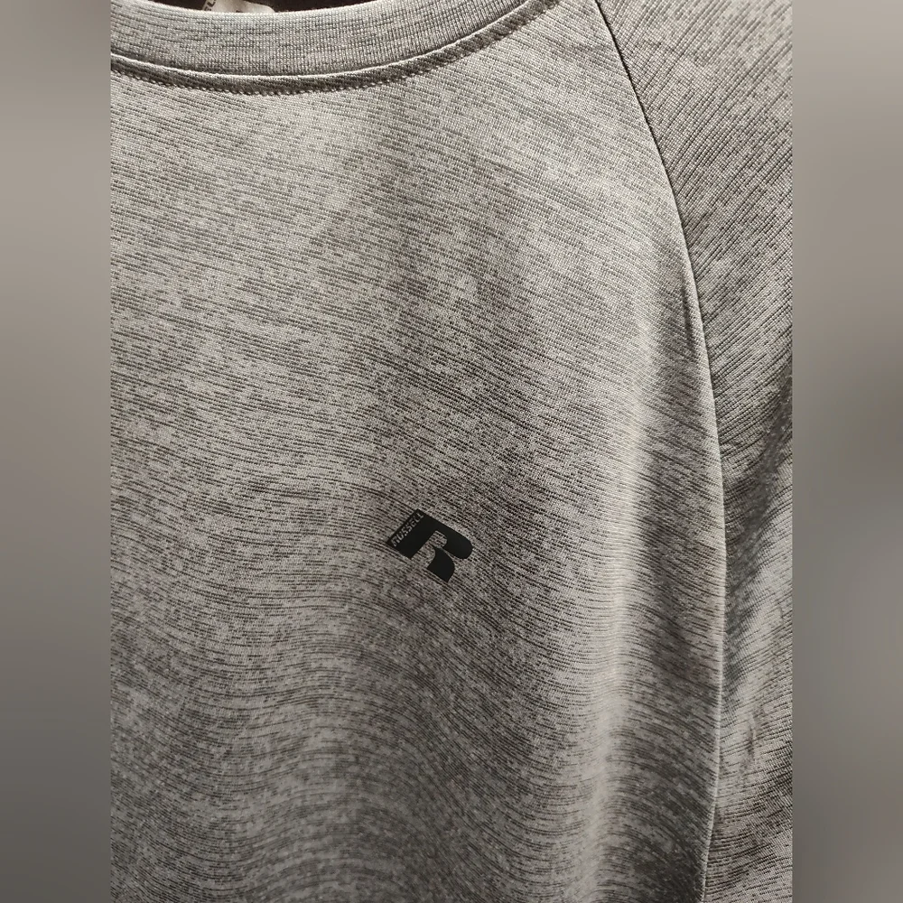 NWT Mens L Russell Athletic Gray T-Shirt